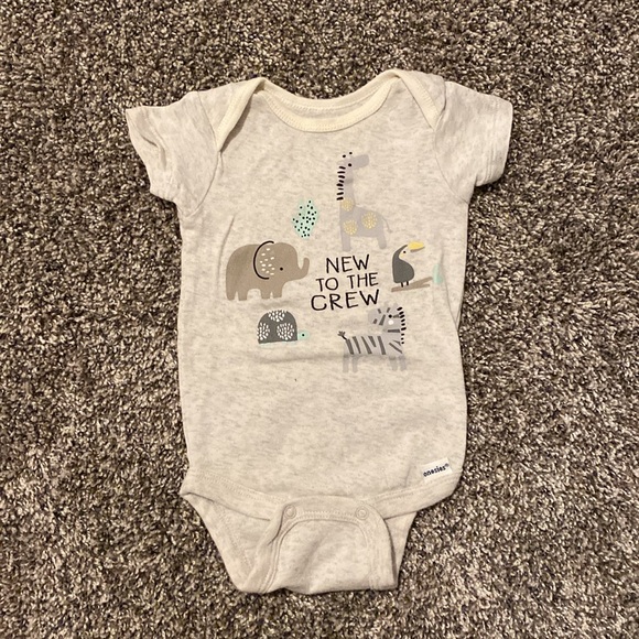 10 Baby Boy Onesies. 1 pair of Pajamas. Size 0-3 month. Gerber Brand. - Picture 7 of 12